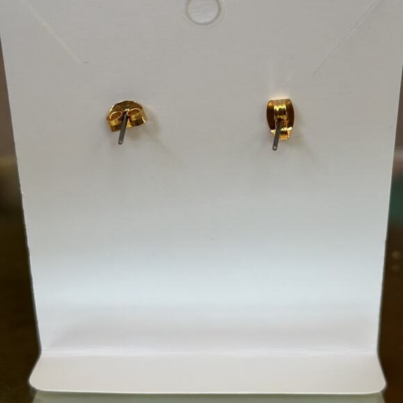 Stud Earrings - Picture 5 of 5